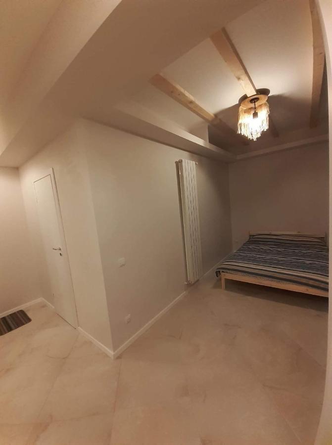 Marina Central Sunshine Studio Apartment บูคาเรสต์ ภายนอก รูปภาพ